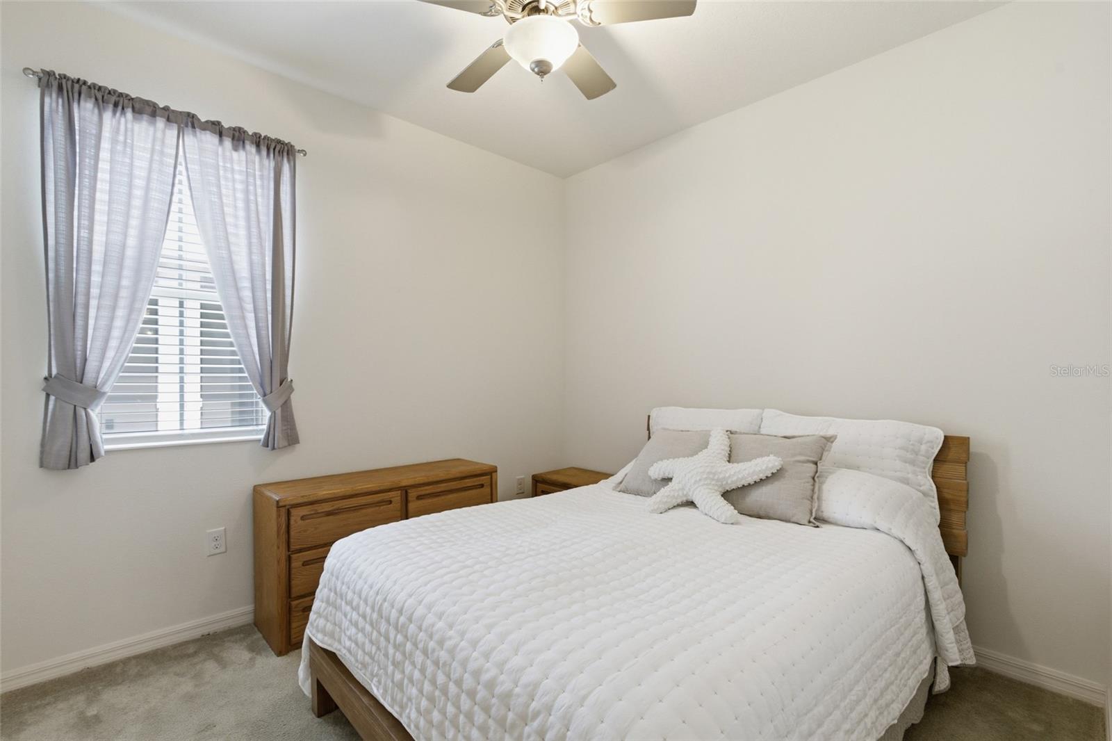 Image 25 of 52 For 8834 Tuscany Isles Drive