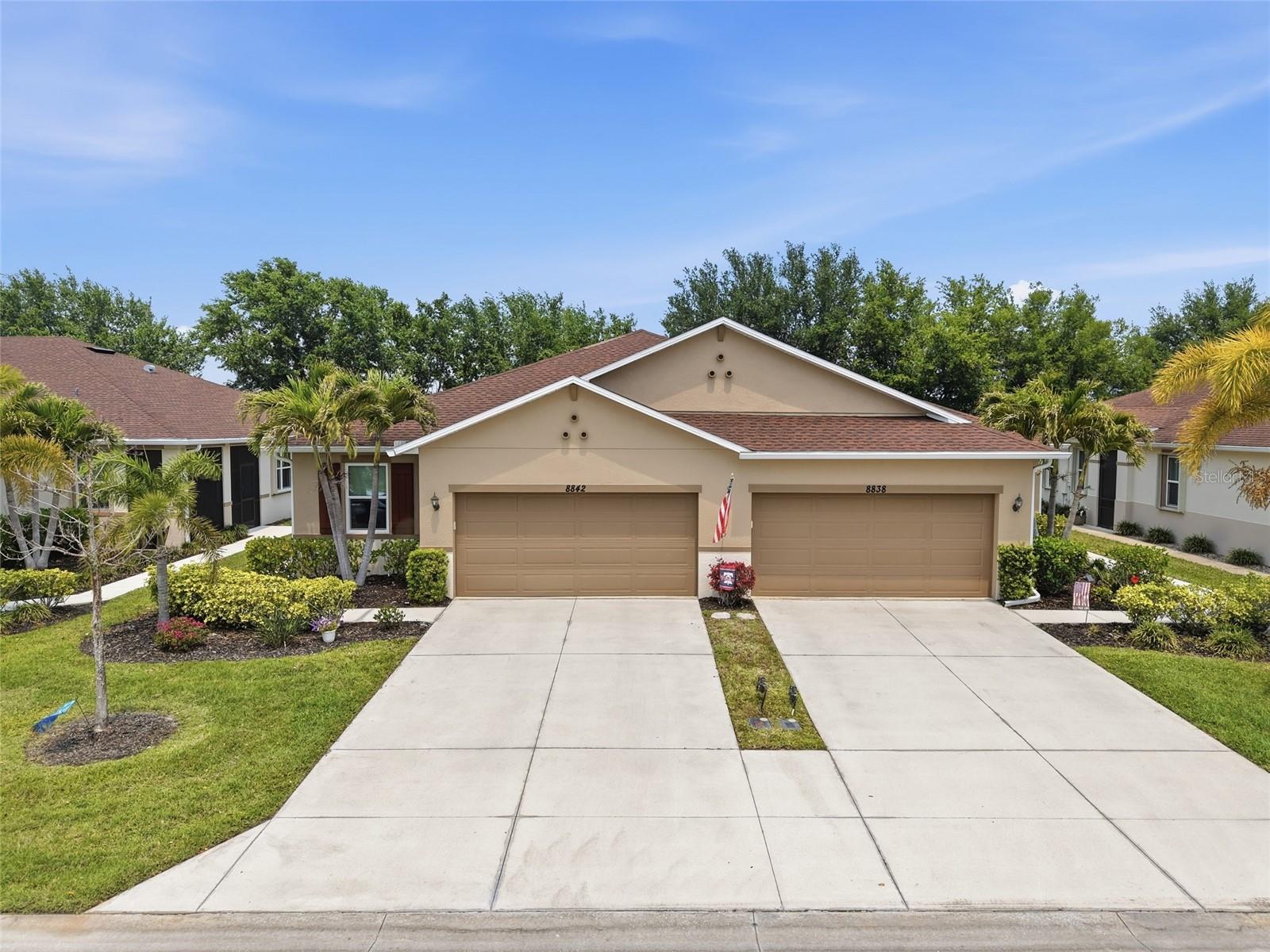 Image 3 of 52 For 8834 Tuscany Isles Drive