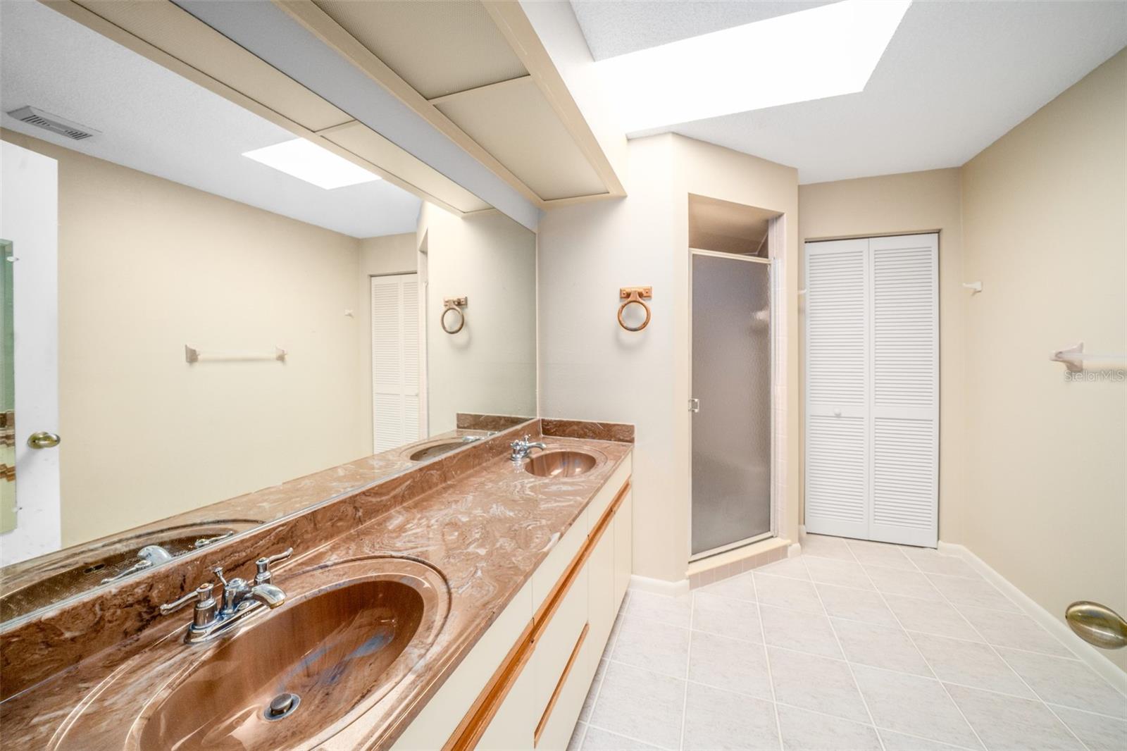 Image 22 of 46 For 3162 Village Drive