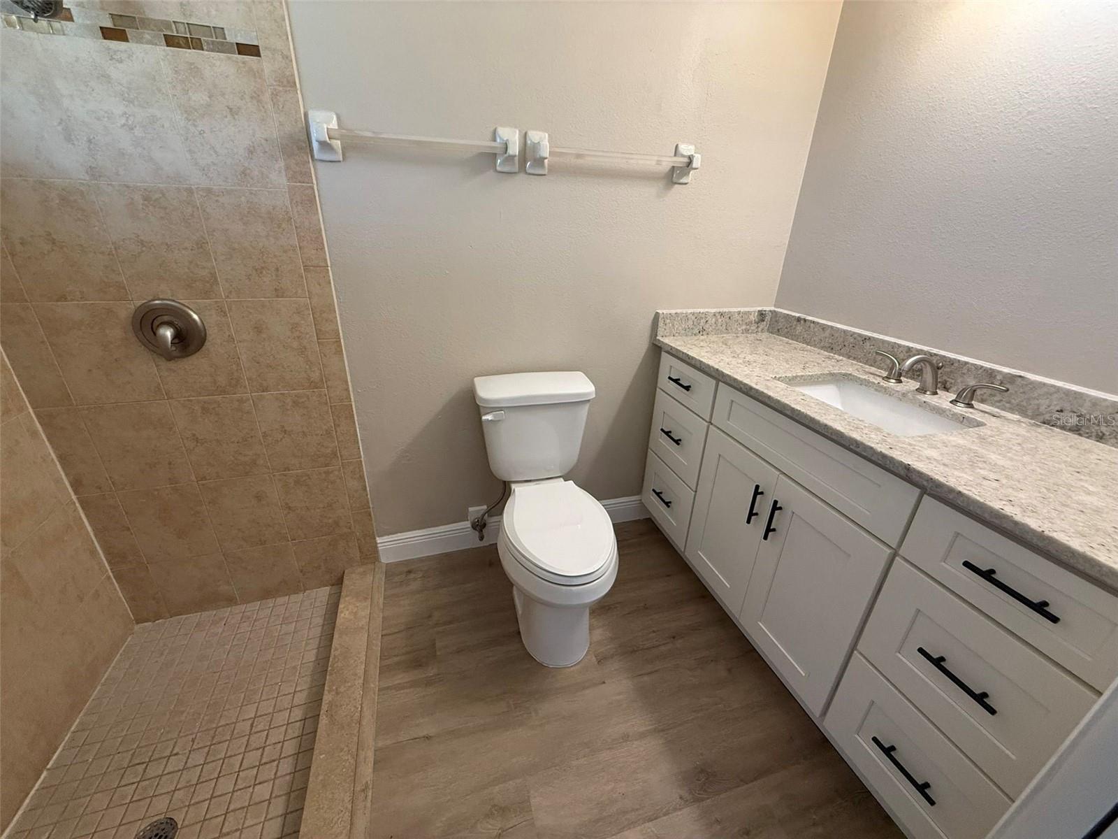Image 10 of 15 For 3111 Riverside Drive A