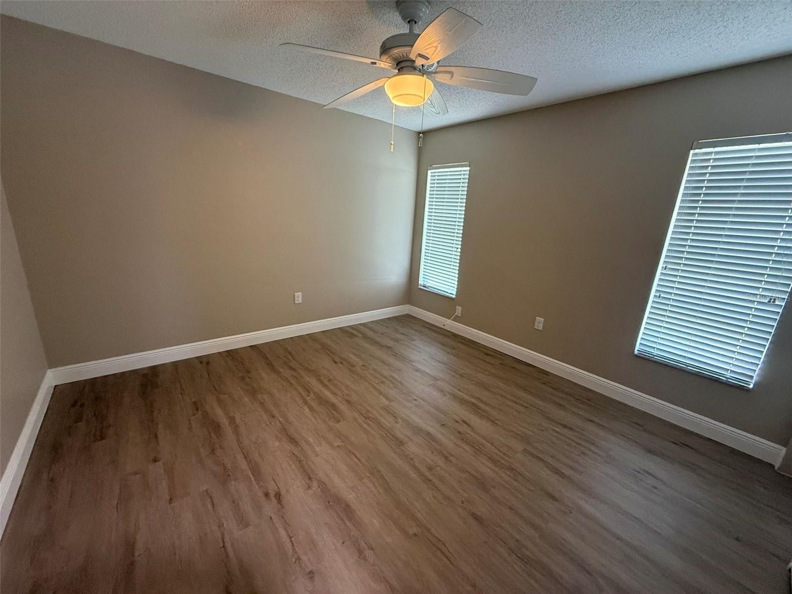 Image 11 of 15 For 3111 Riverside Drive A