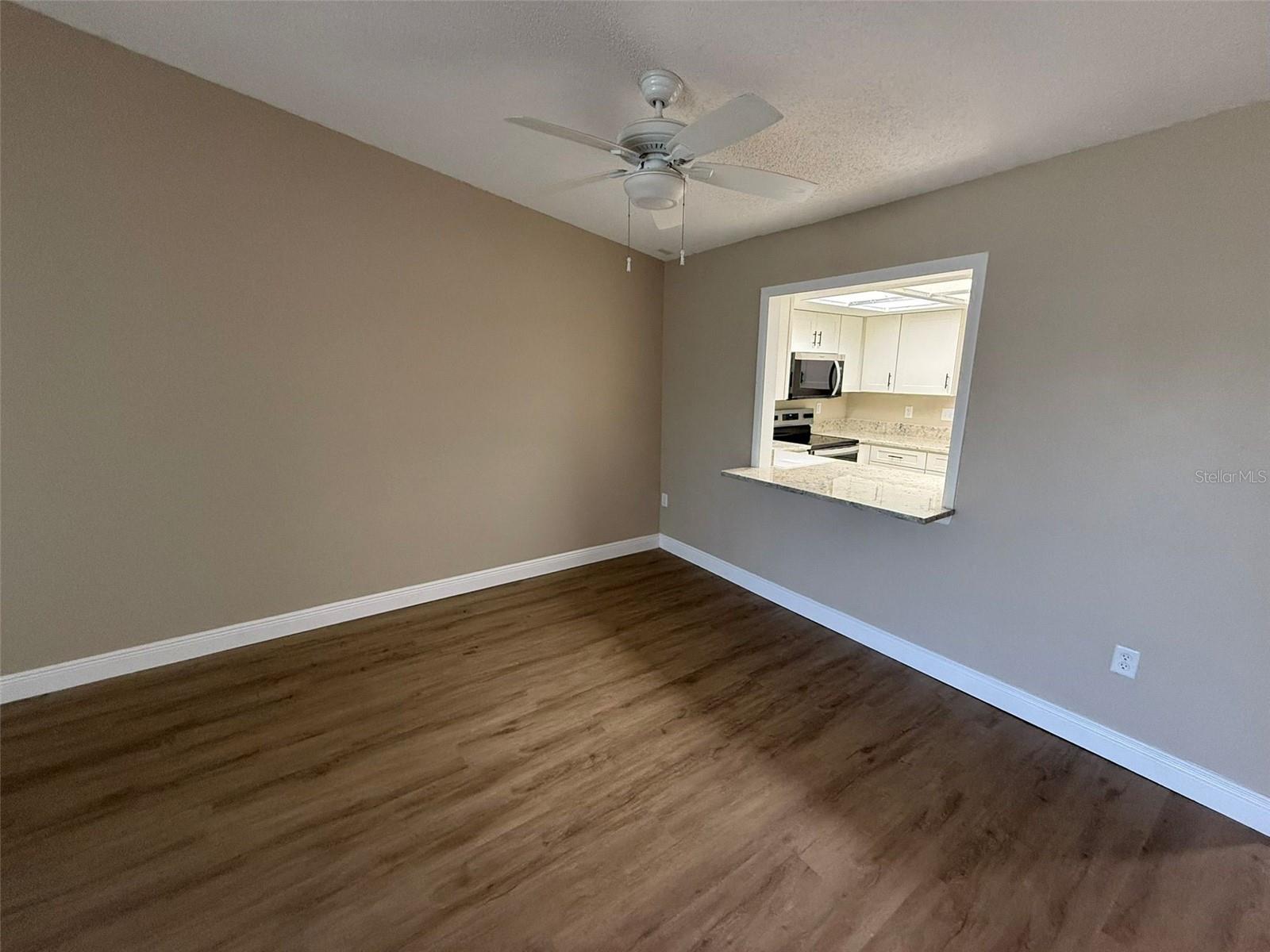 Image 5 of 15 For 3111 Riverside Drive A