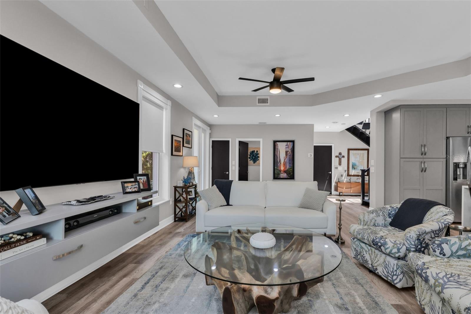 Image 11 of 87 For 276 Lewis Circle 112