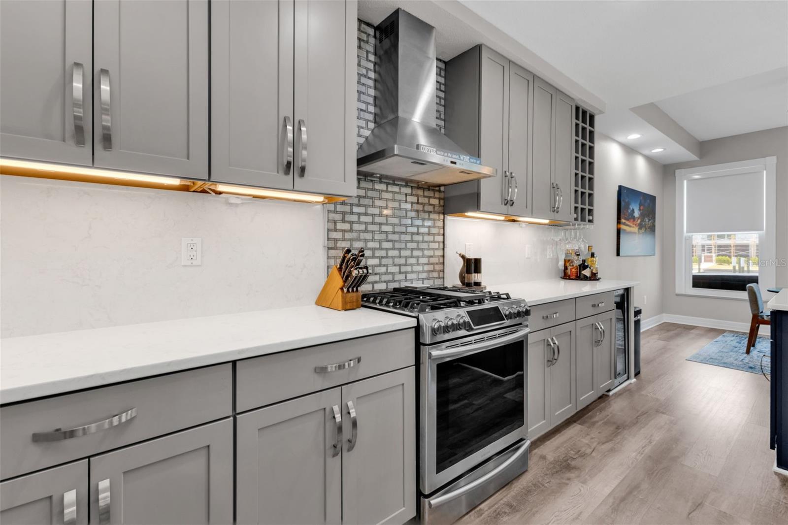 Image 19 of 87 For 276 Lewis Circle 112