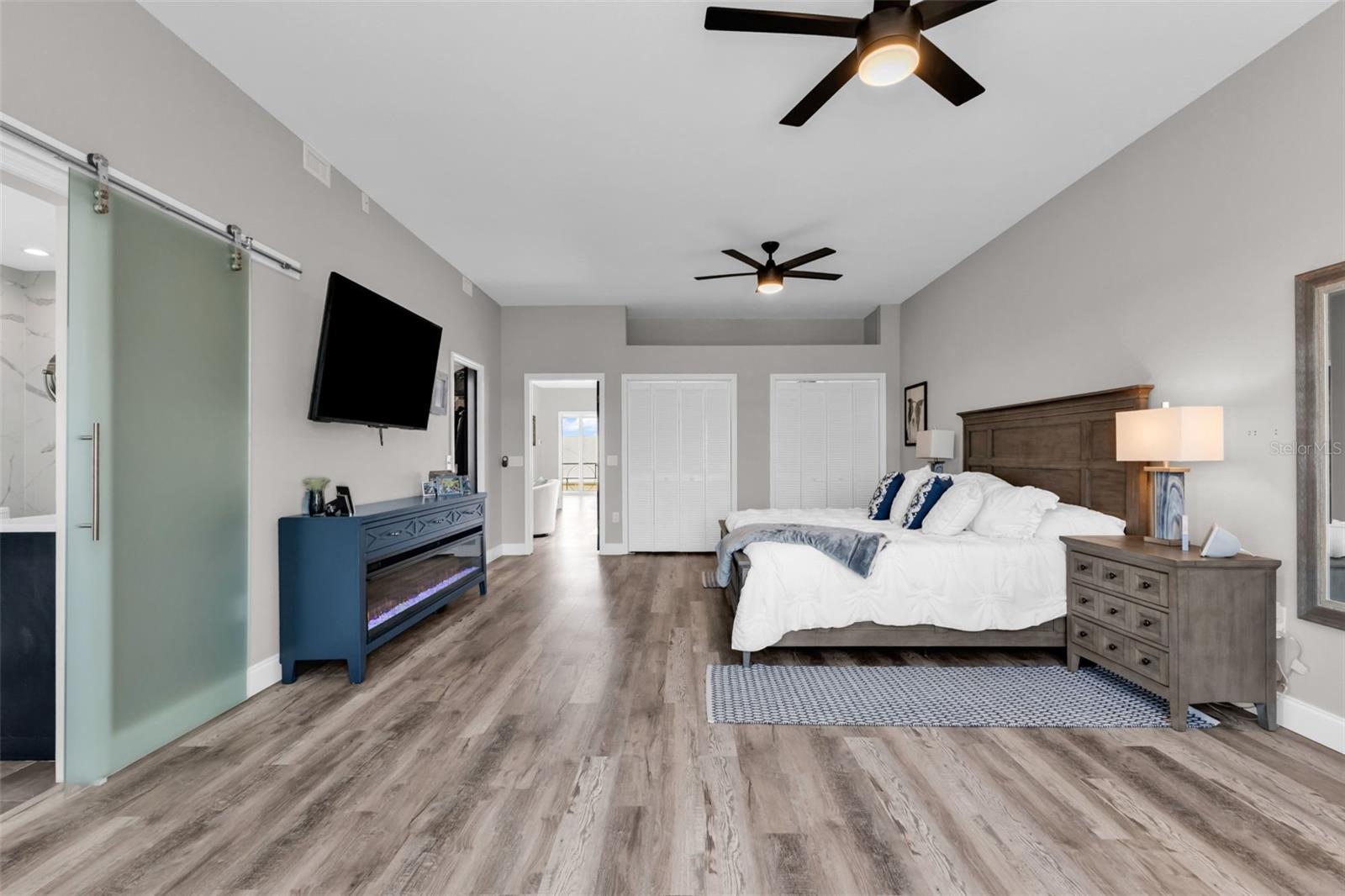 Image 36 of 87 For 276 Lewis Circle 112