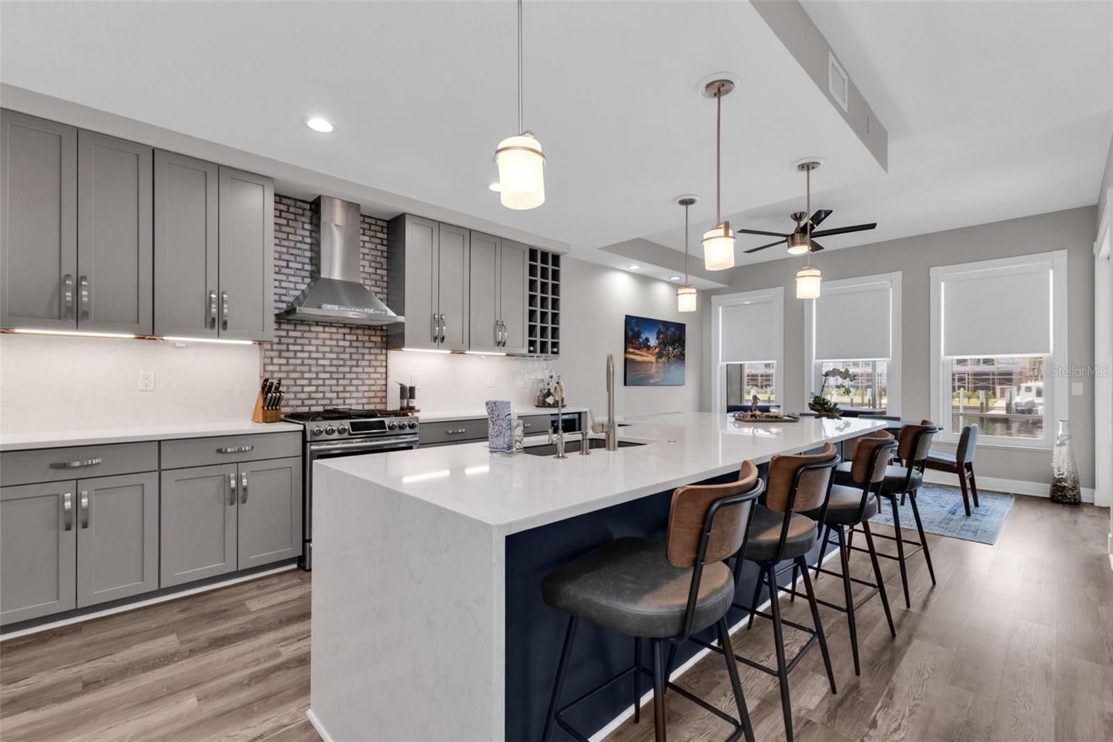 Image 4 of 87 For 276 Lewis Circle 112