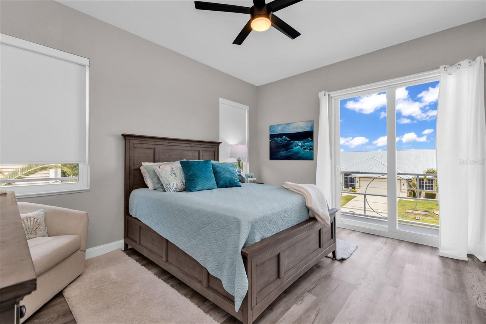 Image 46 of 87 For 276 Lewis Circle 112