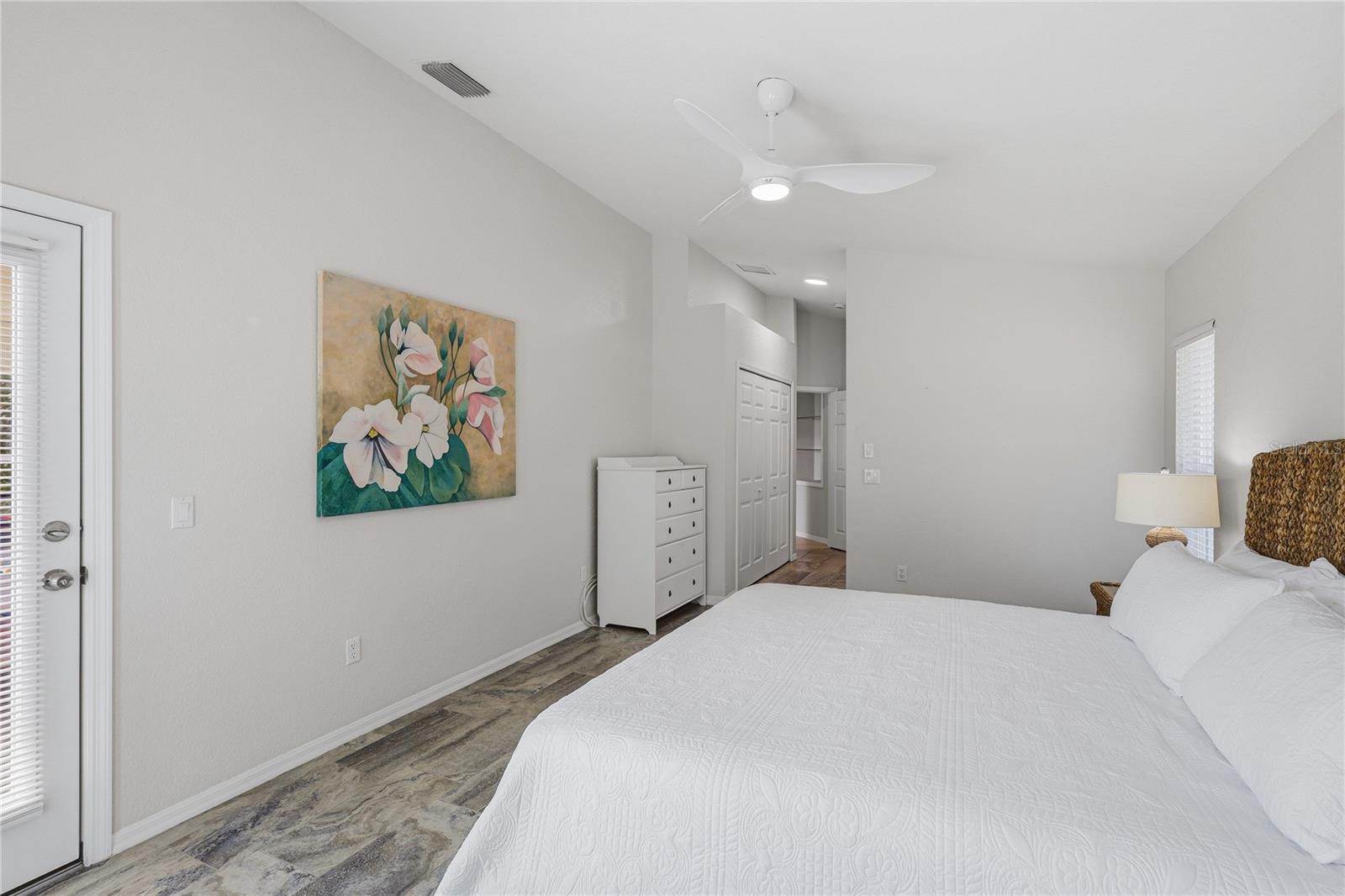 Image 18 of 54 For 3242 Village Lane