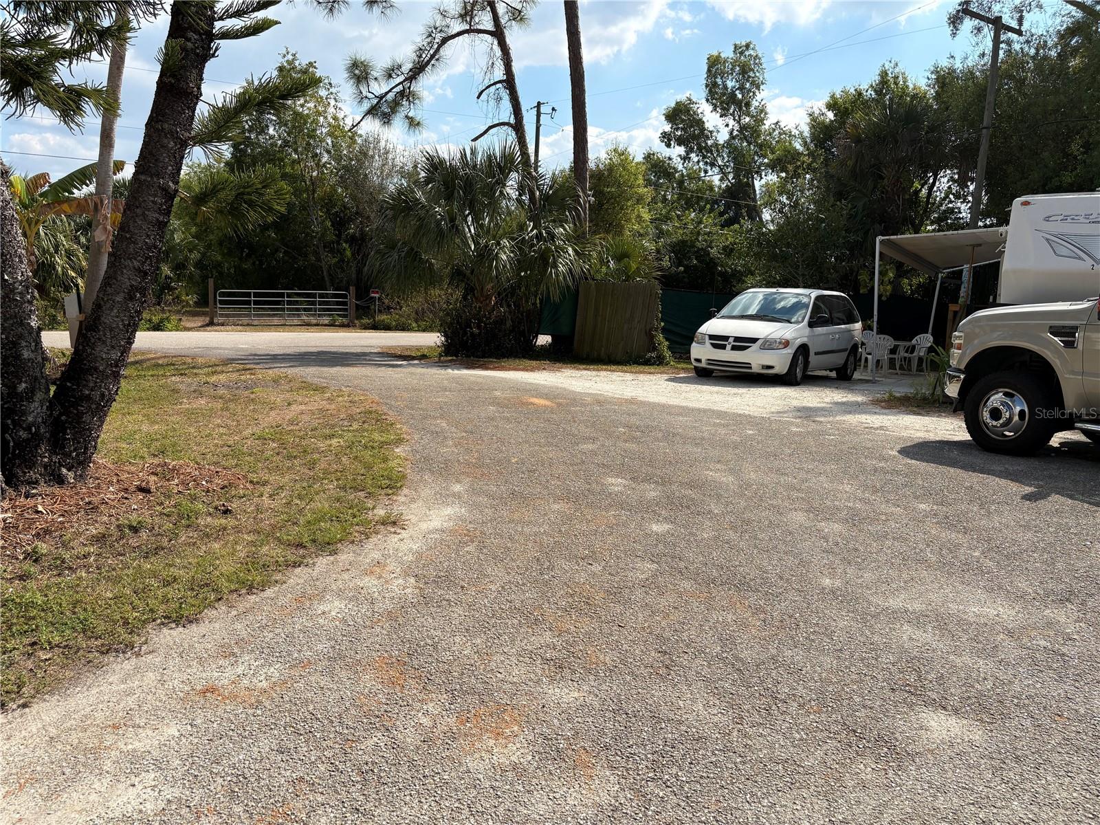 Image 24 of 61 For 11255 Tamiami Trail