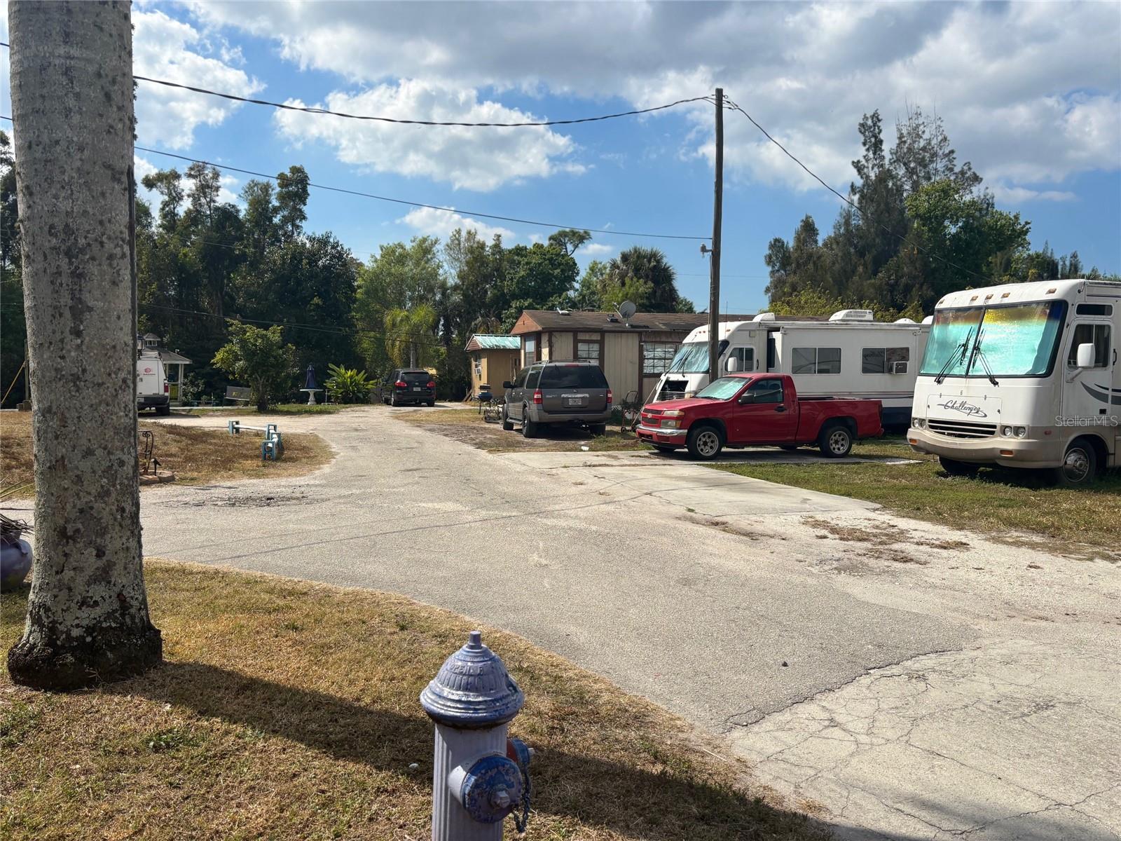 Image 35 of 61 For 11255 Tamiami Trail