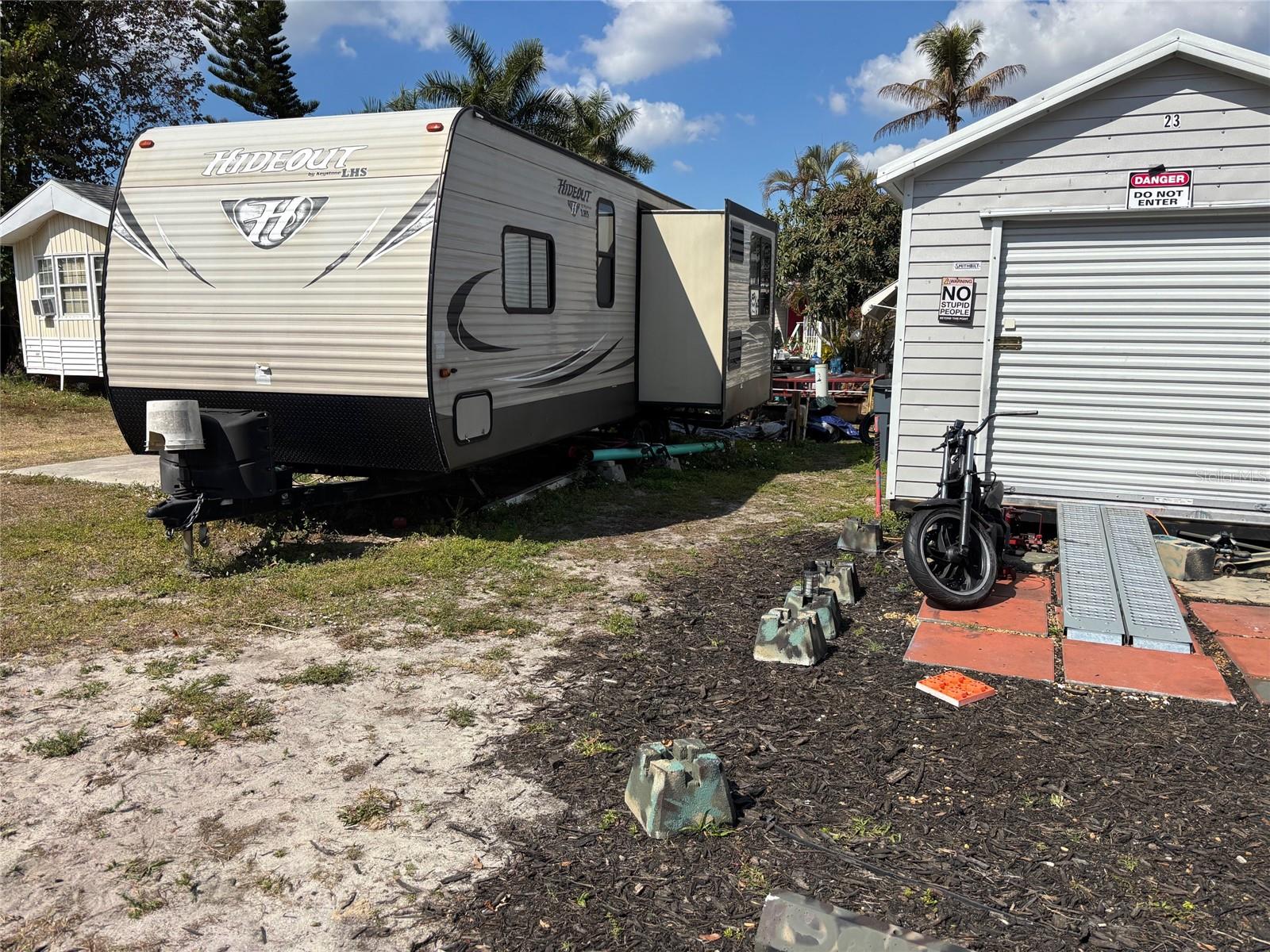 Image 38 of 61 For 11255 Tamiami Trail