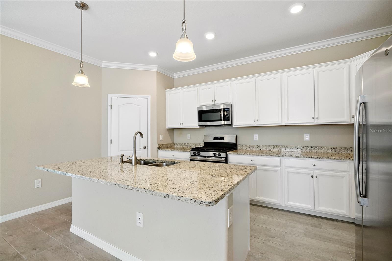 Image 10 of 38 For 17684 Corkwood Bend Trail