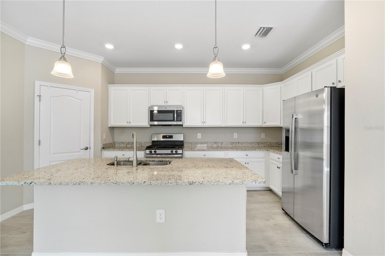 Image 11 of 38 For 17684 Corkwood Bend Trail