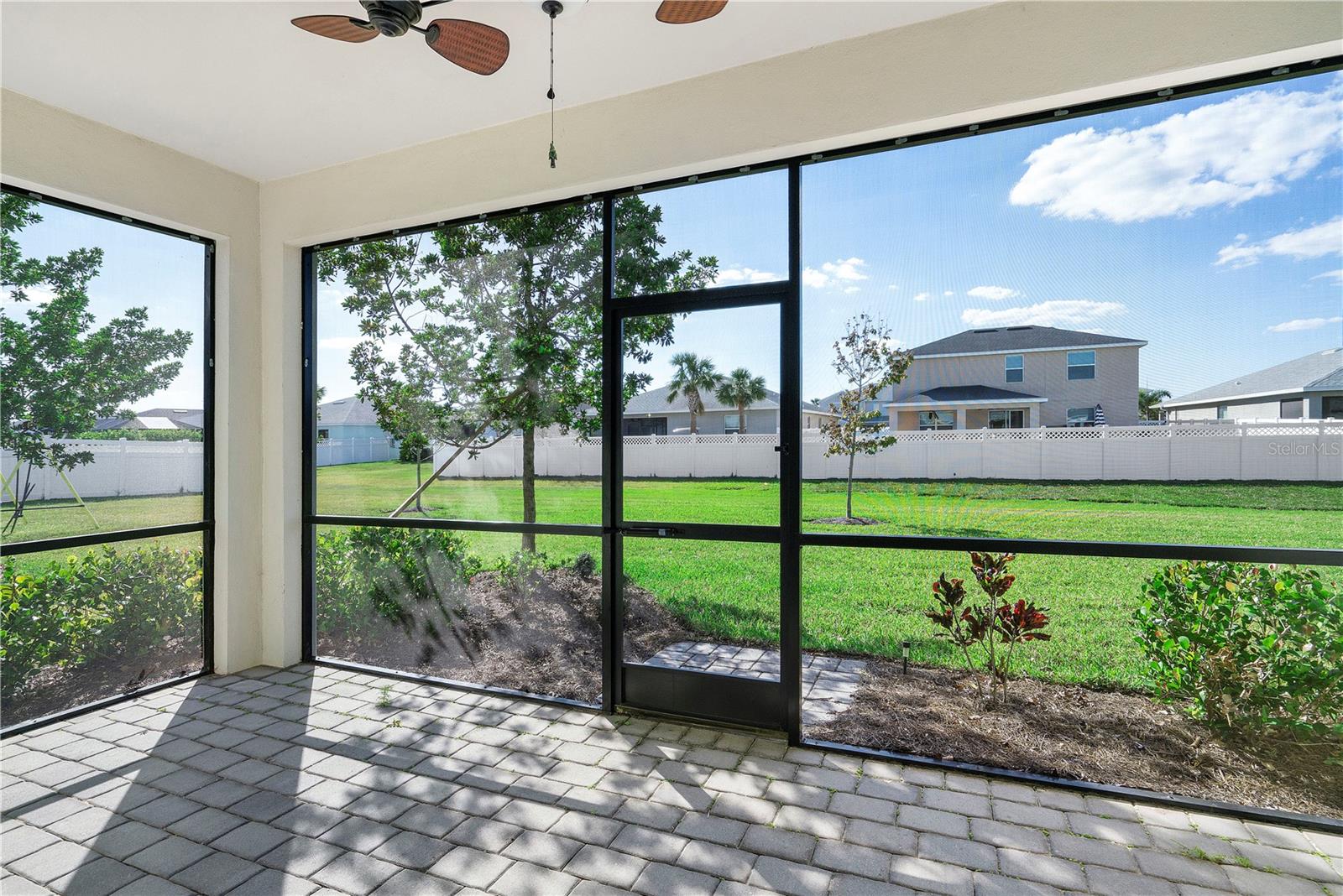 Image 21 of 38 For 17684 Corkwood Bend Trail