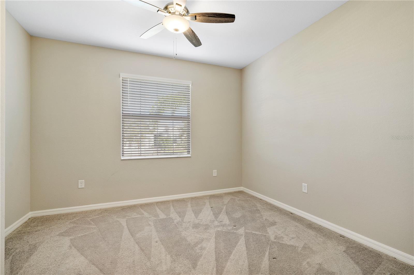 Image 5 of 38 For 17684 Corkwood Bend Trail