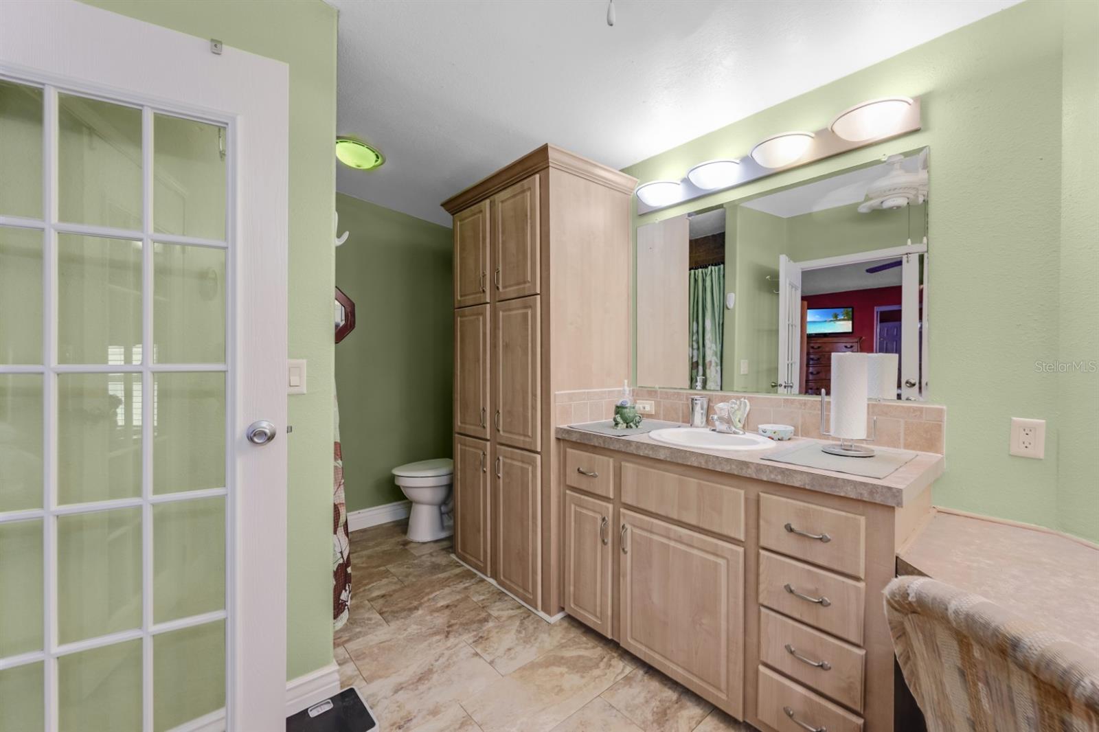 Image 20 of 81 For 2100 King Highway 353