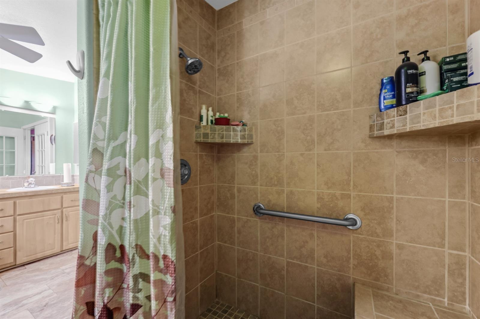 Image 21 of 81 For 2100 King Highway 353