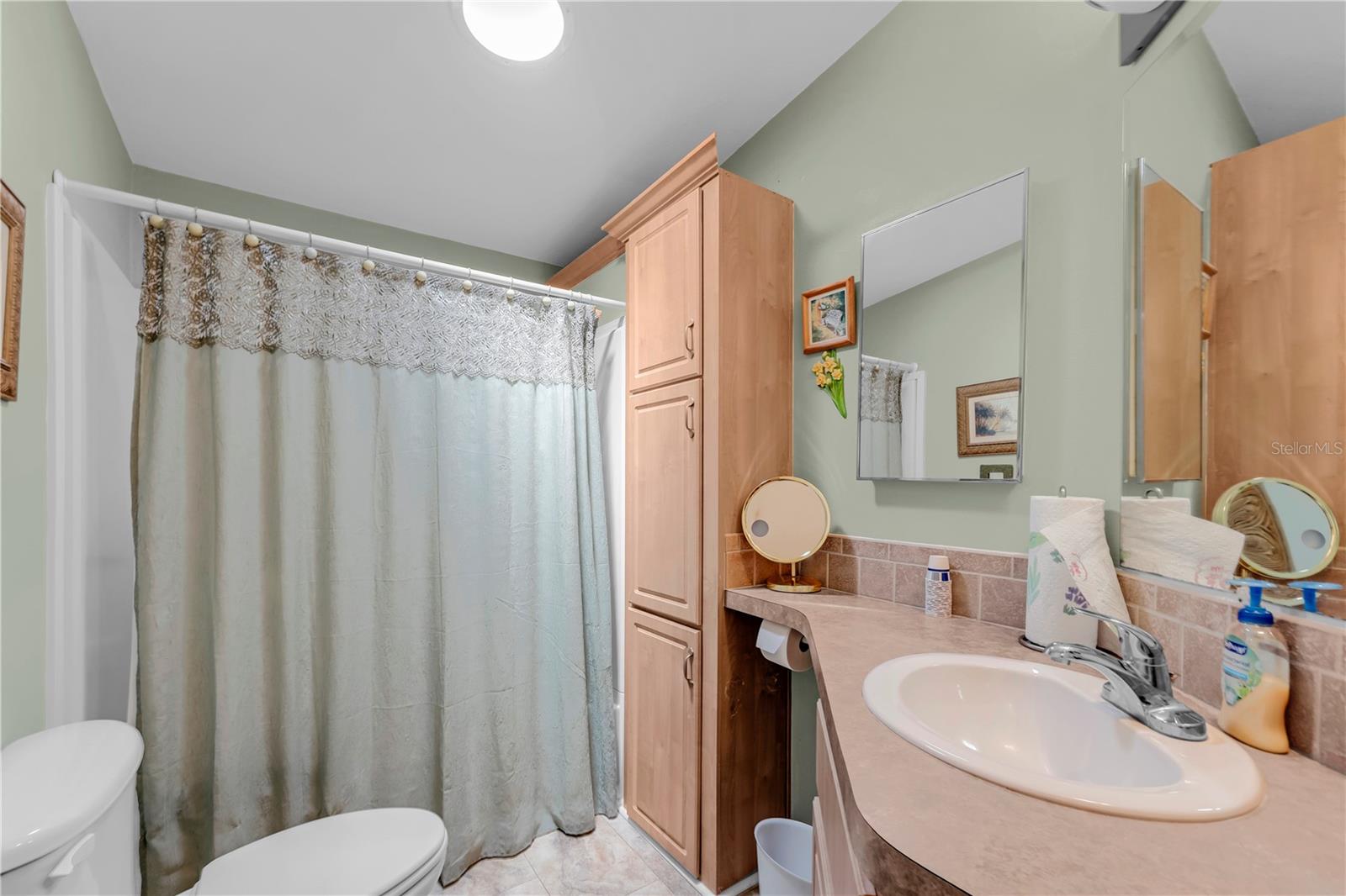 Image 23 of 81 For 2100 King Highway 353