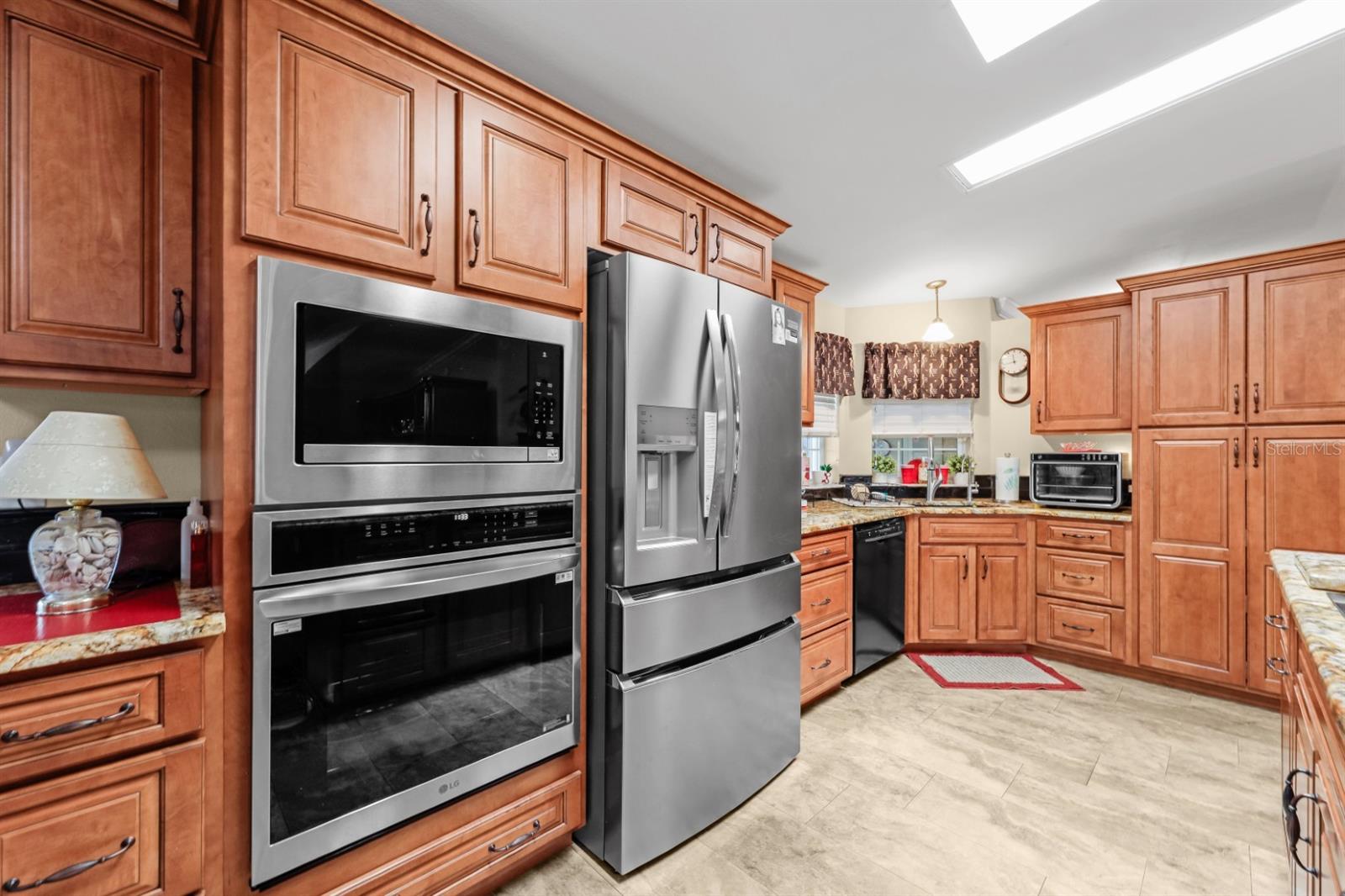 Image 9 of 81 For 2100 King Highway 353