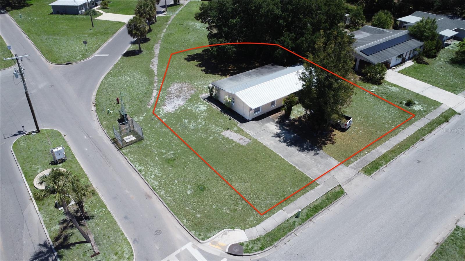 Image 7 of 7 For 308 Mills Avenue