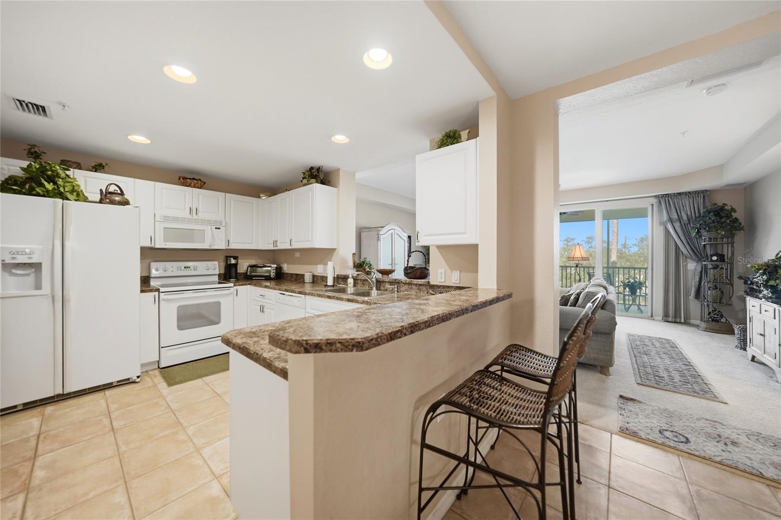 Image 11 of 53 For 255 End Drive 3306