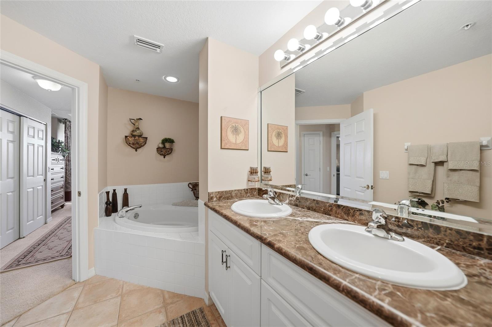 Image 21 of 53 For 255 End Drive 3306