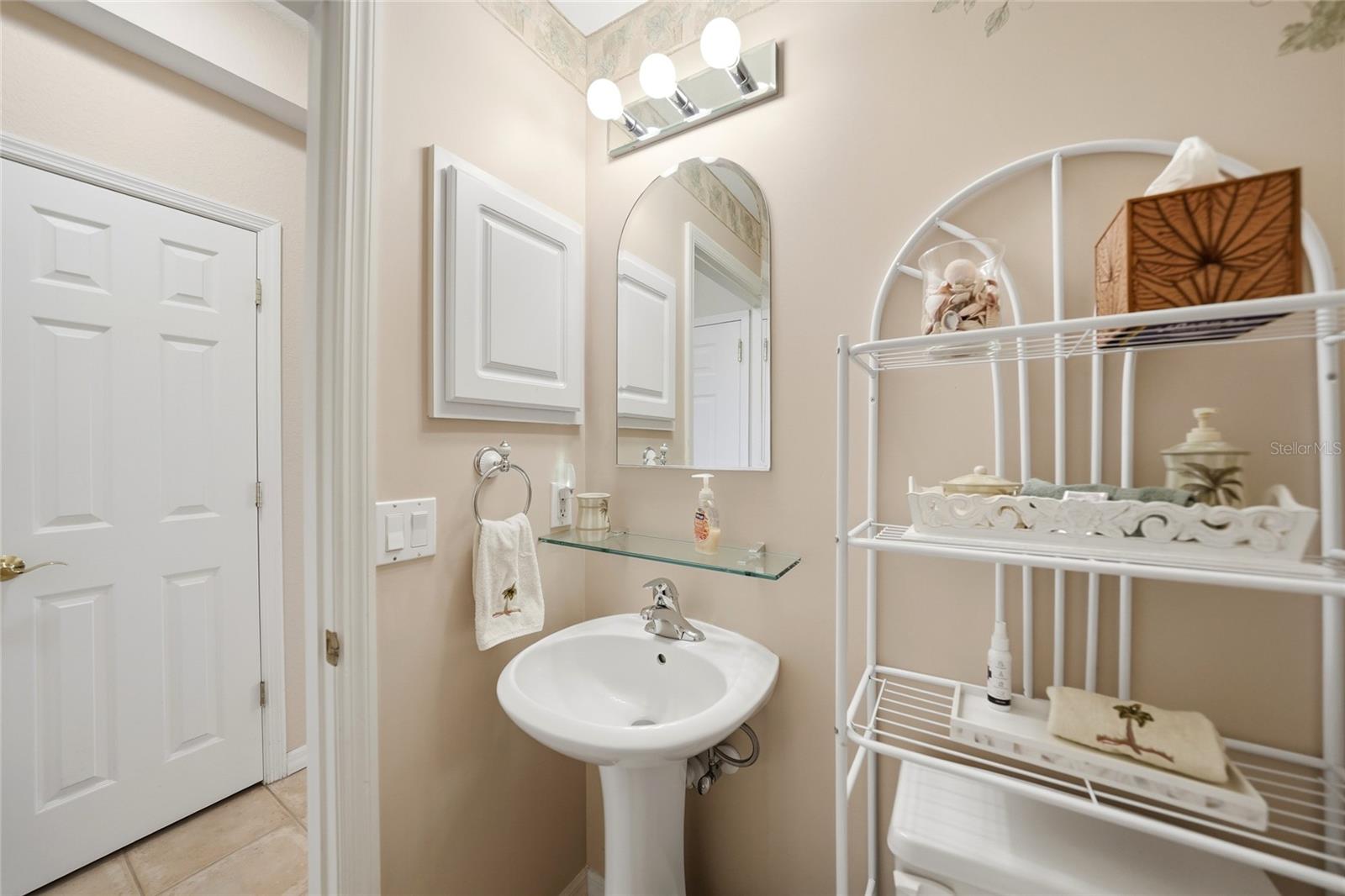 Image 27 of 53 For 255 End Drive 3306