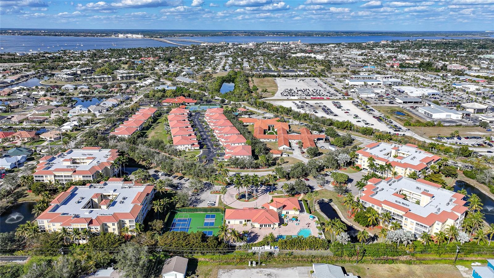 Image 50 of 53 For 255 End Drive 3306