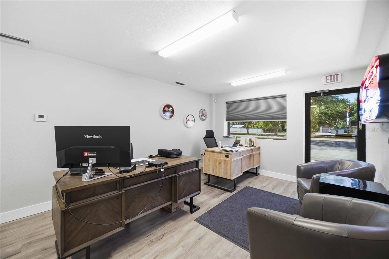 Image 10 of 35 For 180 Artists Avenue