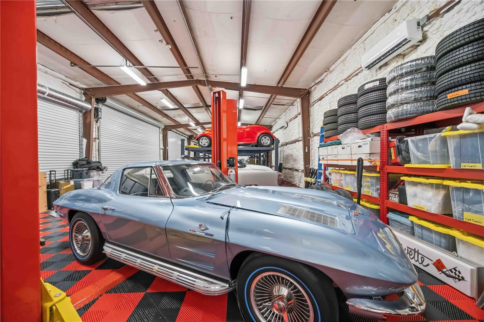 Image 24 of 35 For 180 Artists Avenue