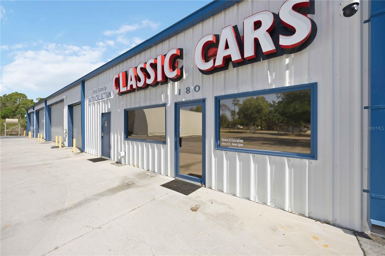 Image 3 of 35 For 180 Artists Avenue