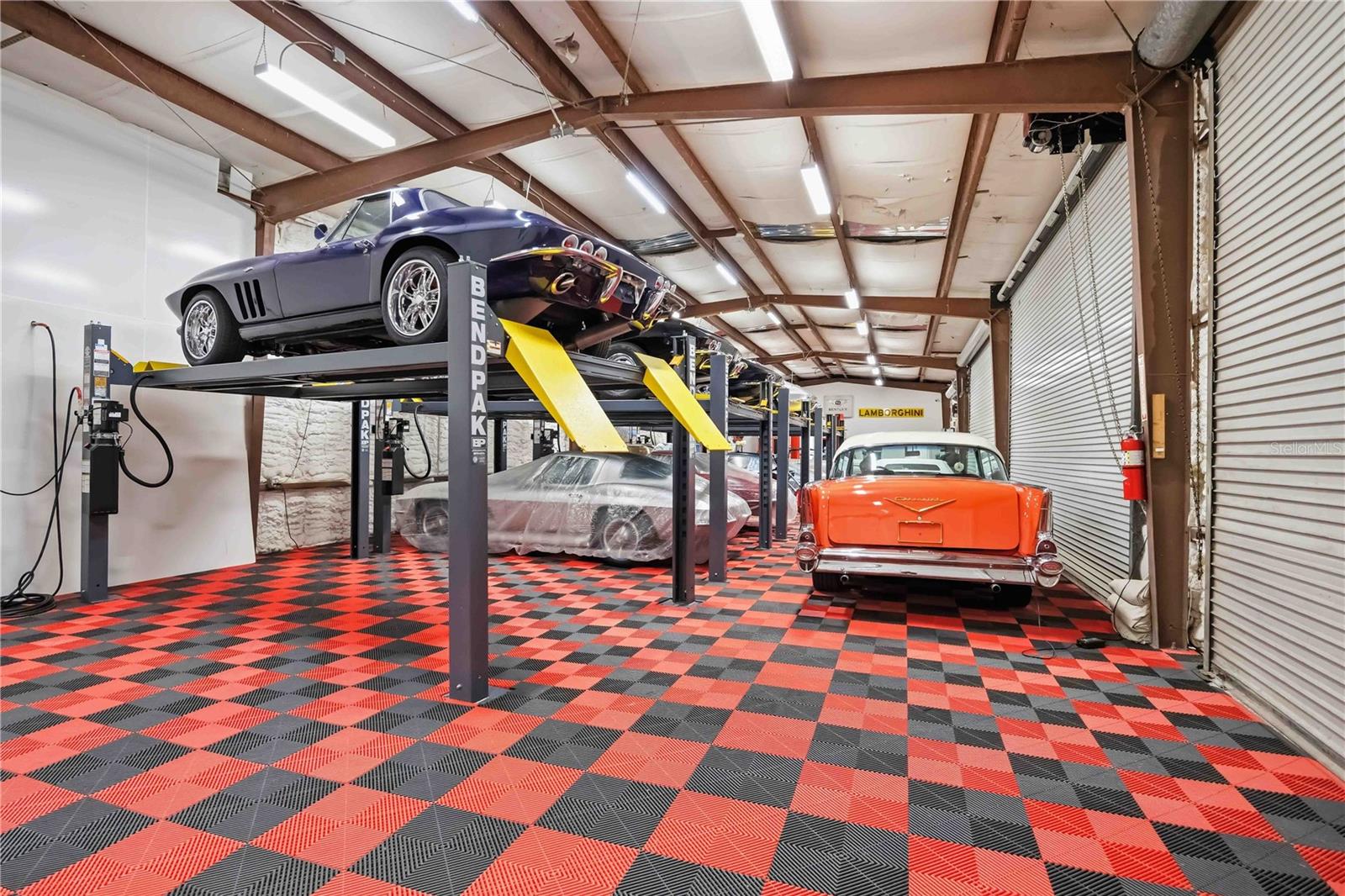 Image 5 of 35 For 180 Artists Avenue