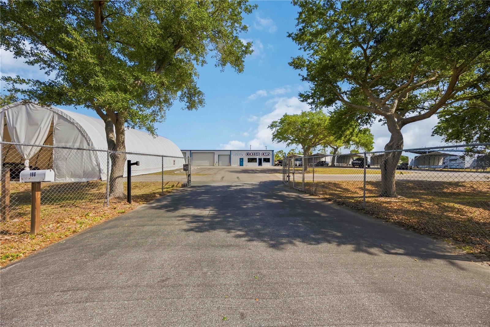 Image 6 of 35 For 180 Artists Avenue