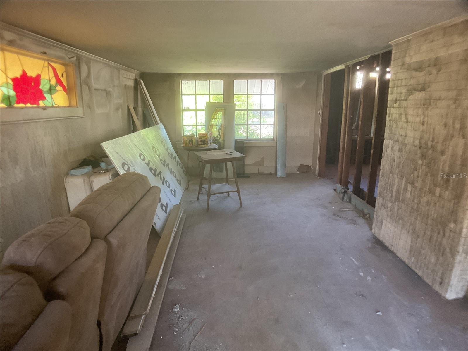 Image 18 of 47 For 505 Oak Street