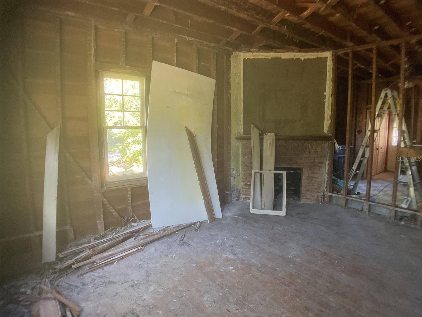 Image 9 of 47 For 505 Oak Street