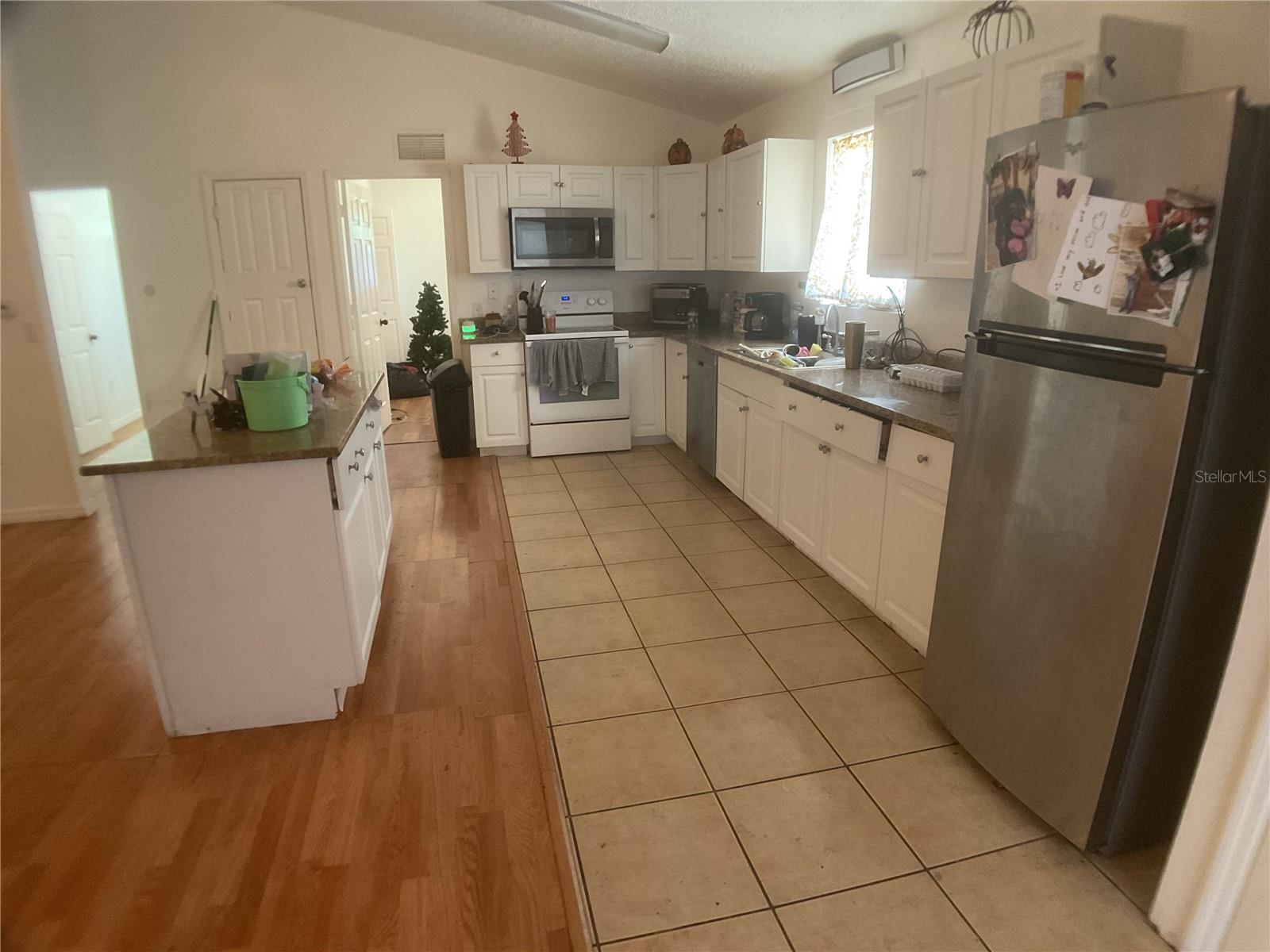 Image 10 of 18 For 1446 Magnolia Terrace