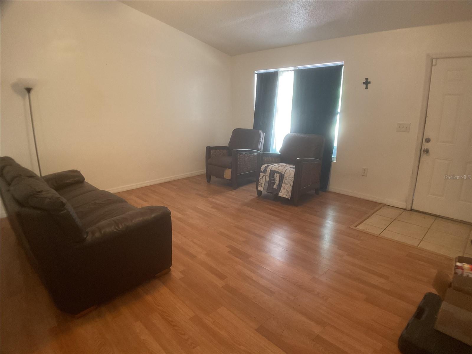 Image 4 of 18 For 1446 Magnolia Terrace