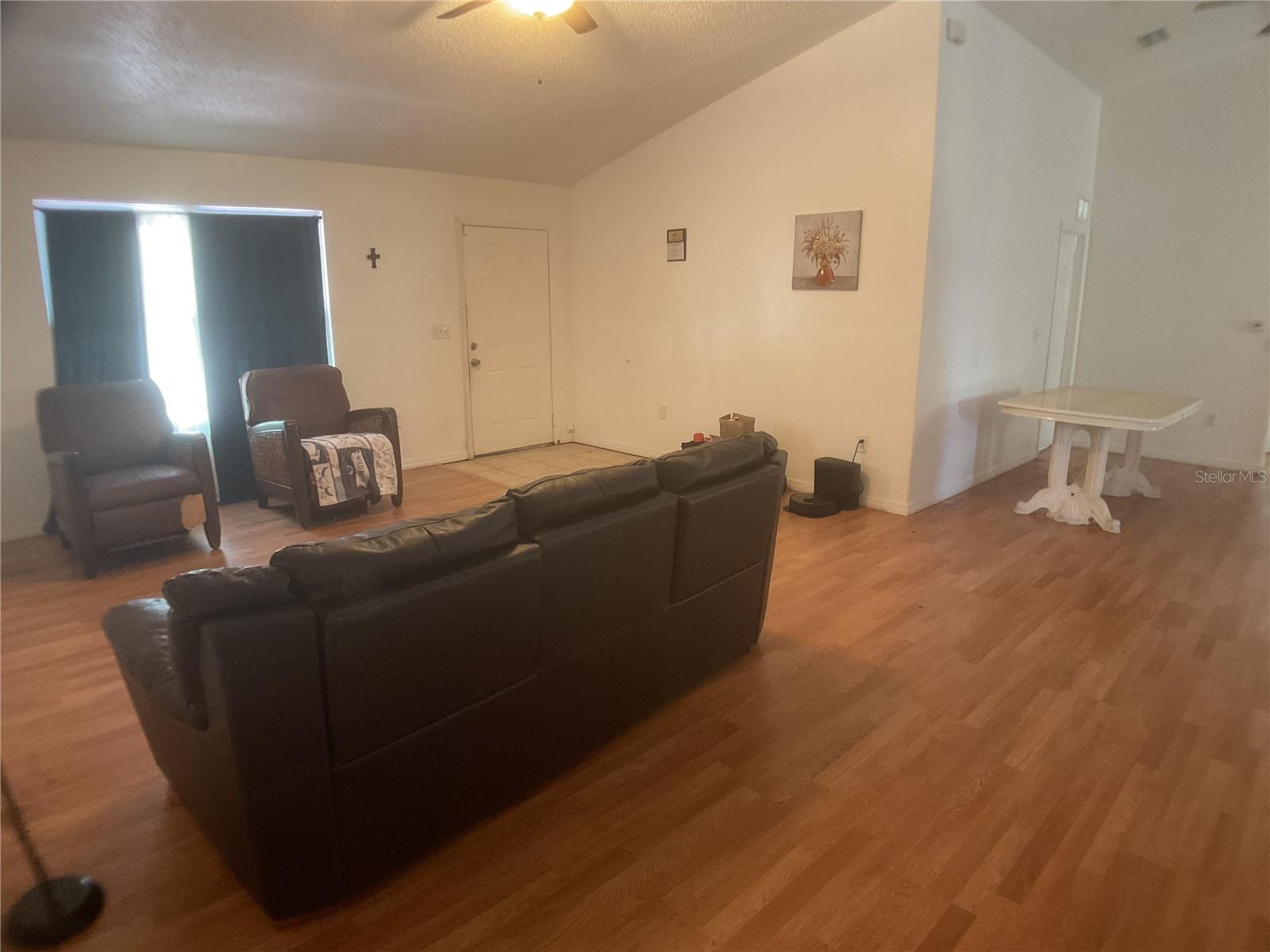 Image 7 of 18 For 1446 Magnolia Terrace