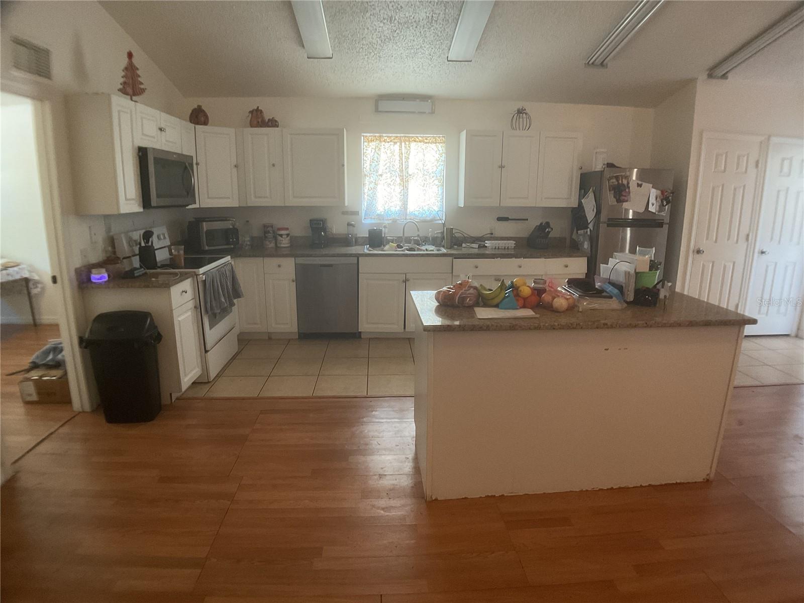 Image 8 of 18 For 1446 Magnolia Terrace