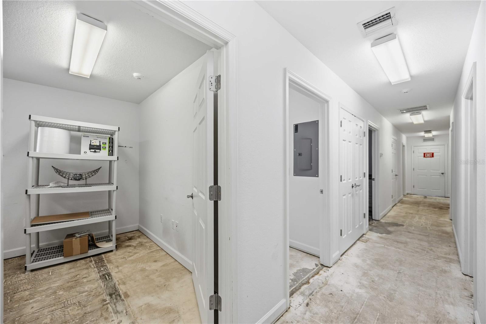 Image 45 of 52 For 2061 Englewood Road # 1-7