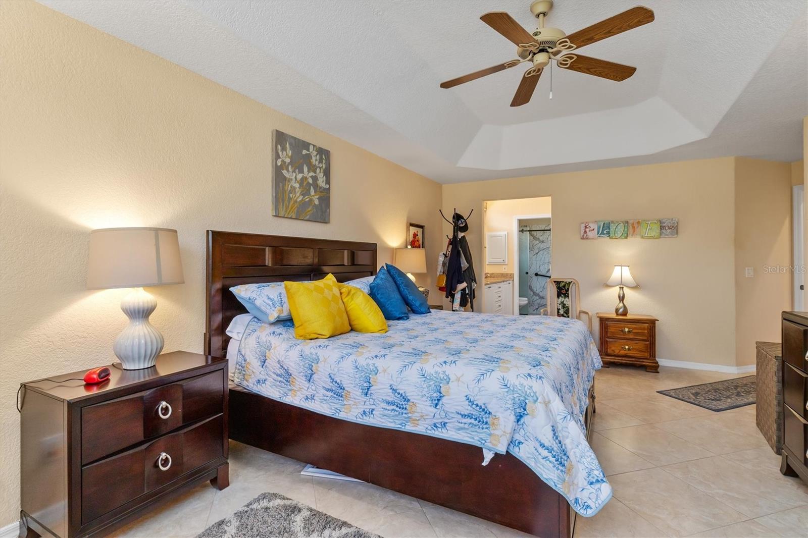 Image 12 of 40 For 26481 Feathersound Drive