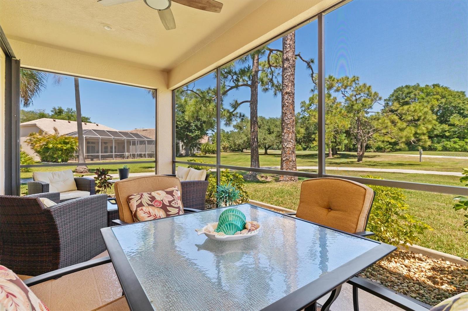 Image 21 of 40 For 26481 Feathersound Drive