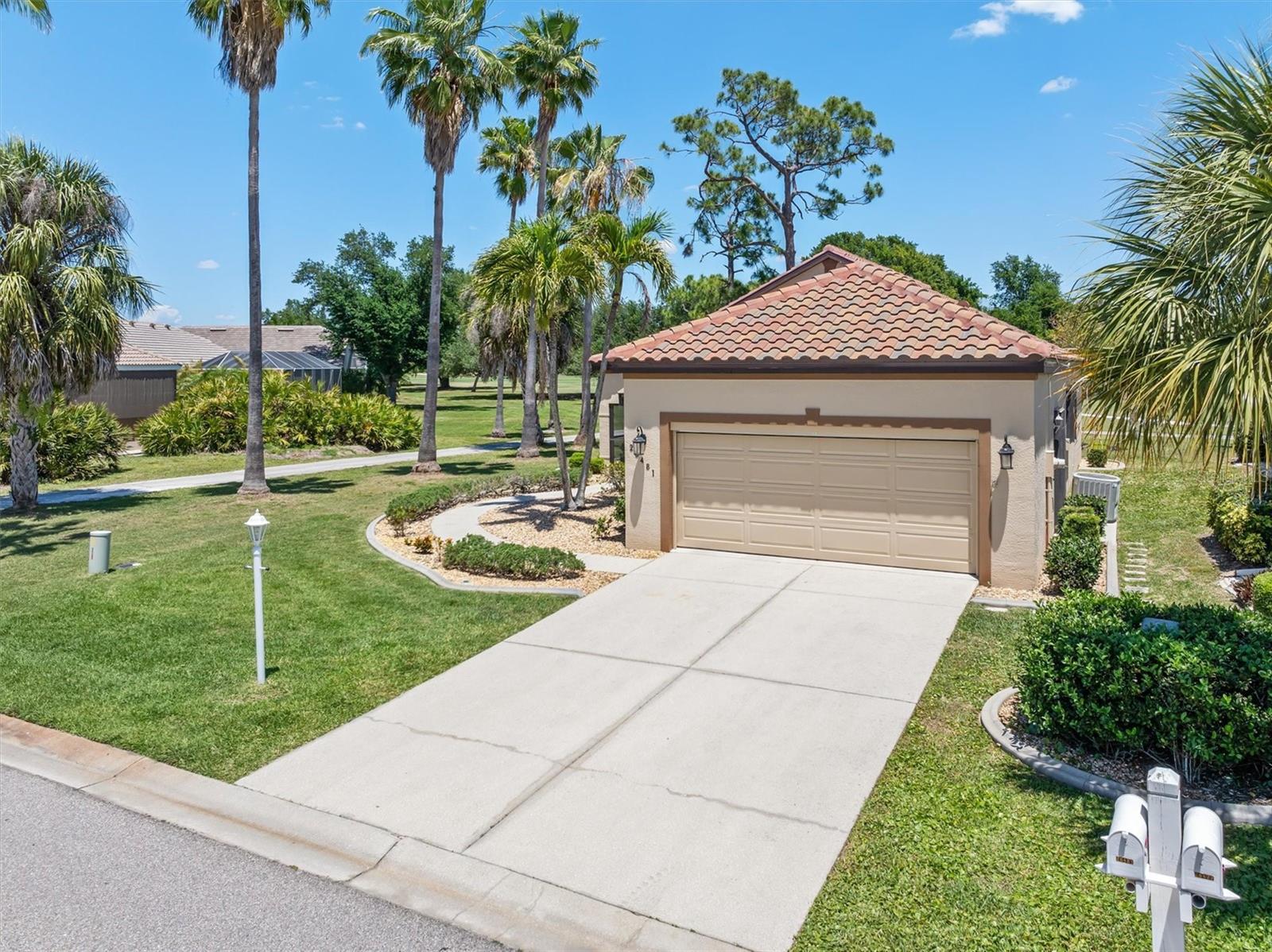 Image 27 of 40 For 26481 Feathersound Drive