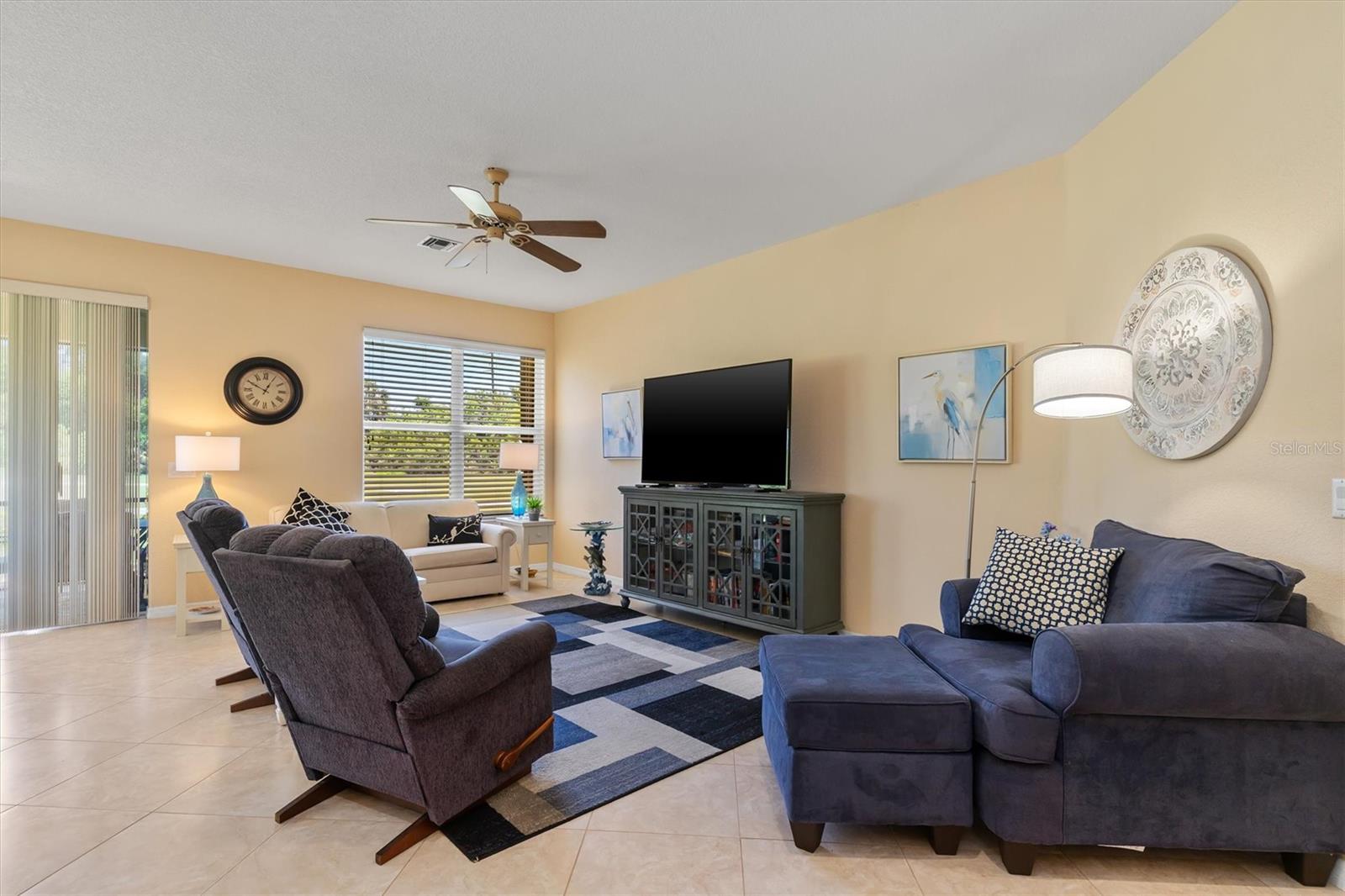 Image 3 of 40 For 26481 Feathersound Drive
