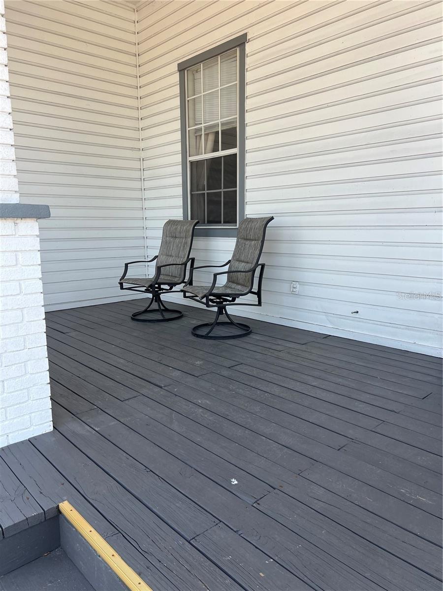 Image 8 of 9 For 215 Goldstein Street 2