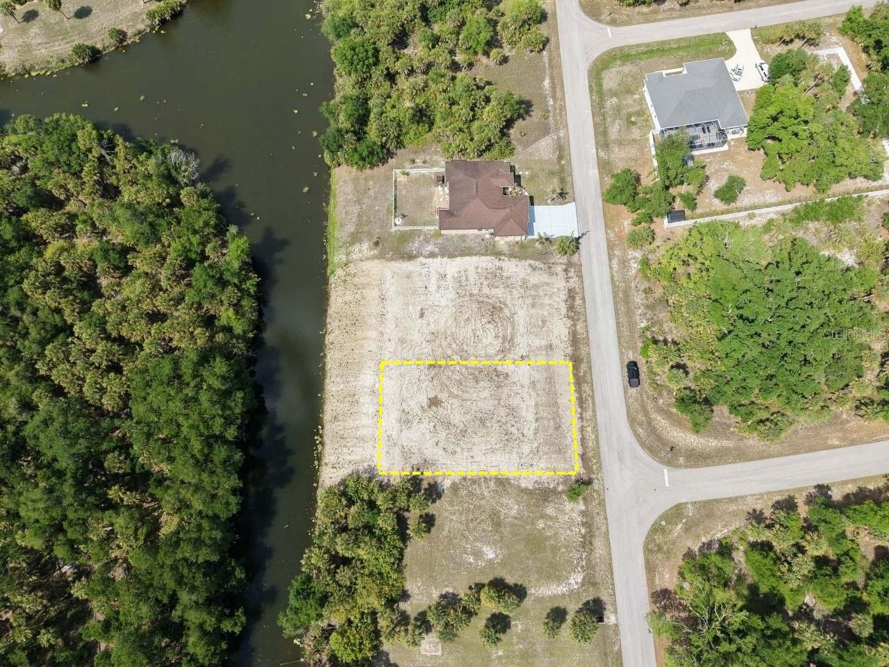 Details for 561 Pembroke Drive, PORT CHARLOTTE, FL 33954