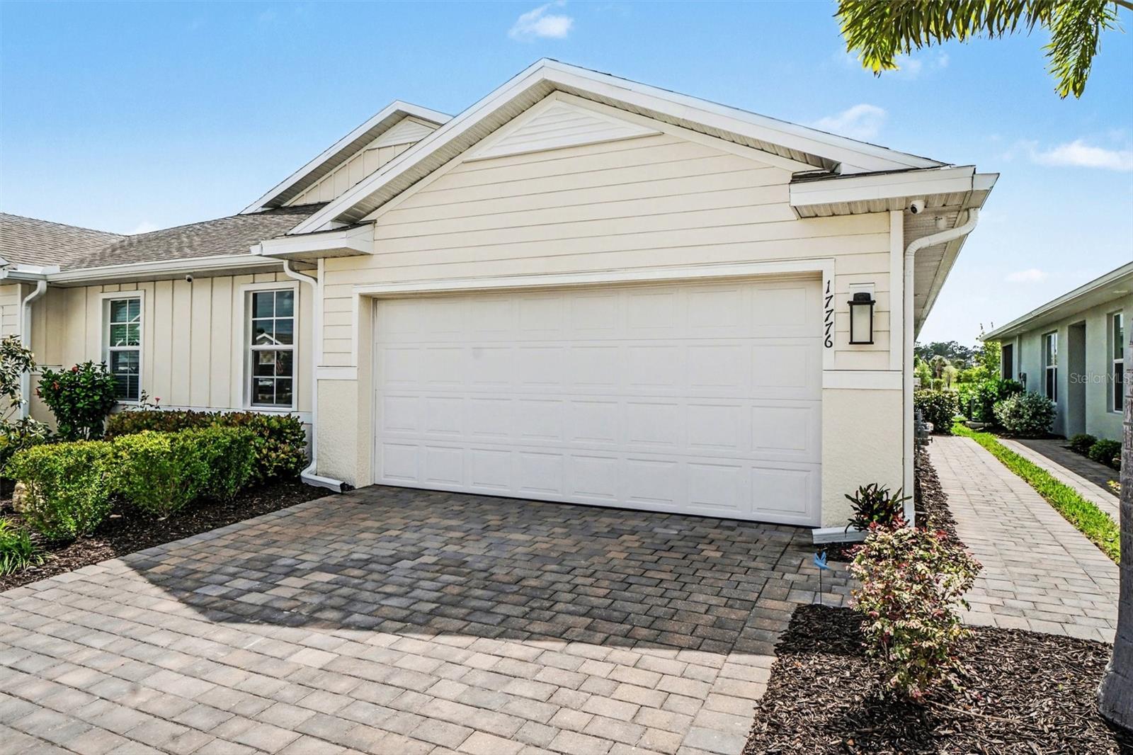 Image 28 of 71 For 17776 Oleander Avenue