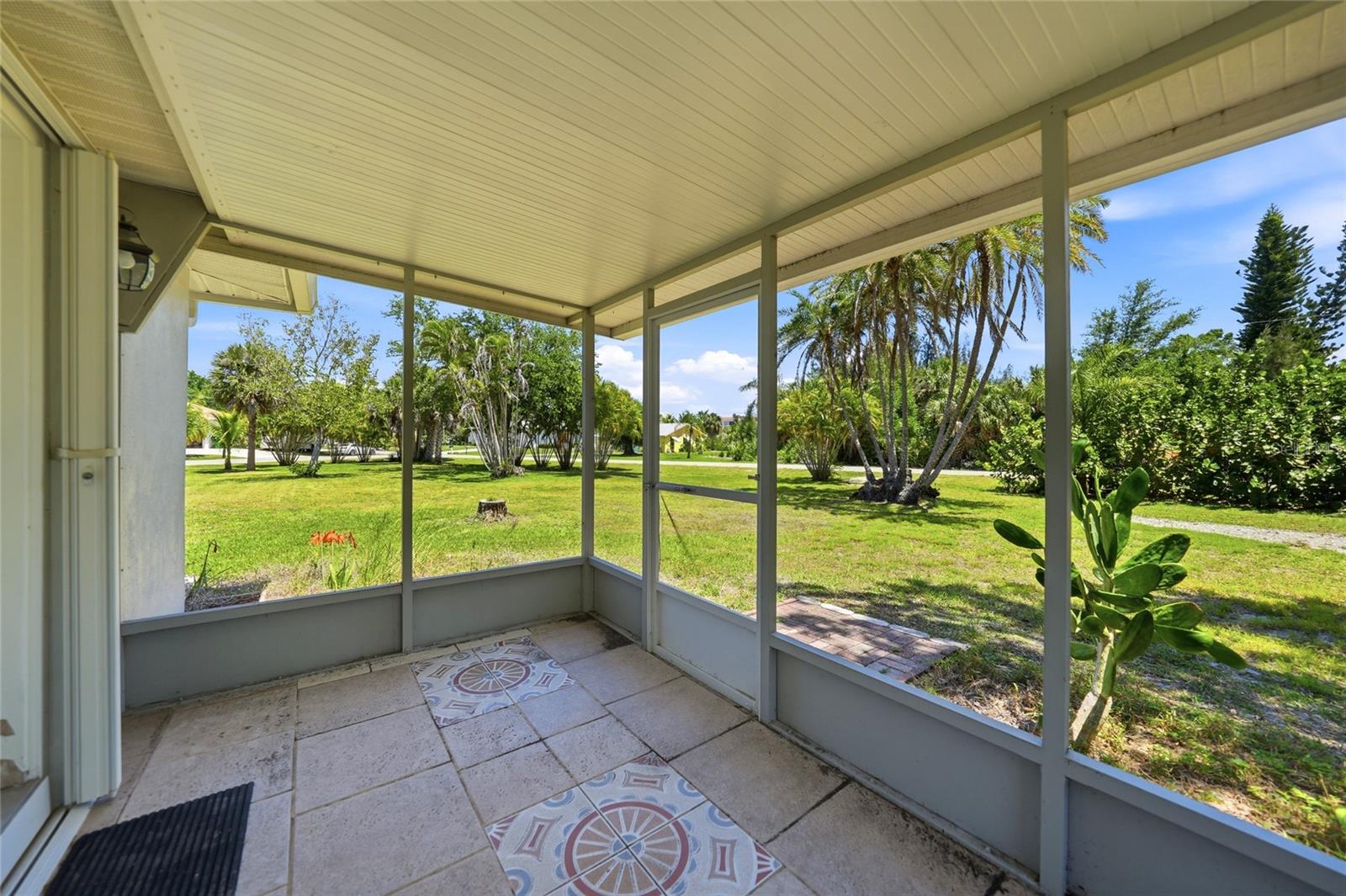 Image 19 of 24 For 425 Fireball Court