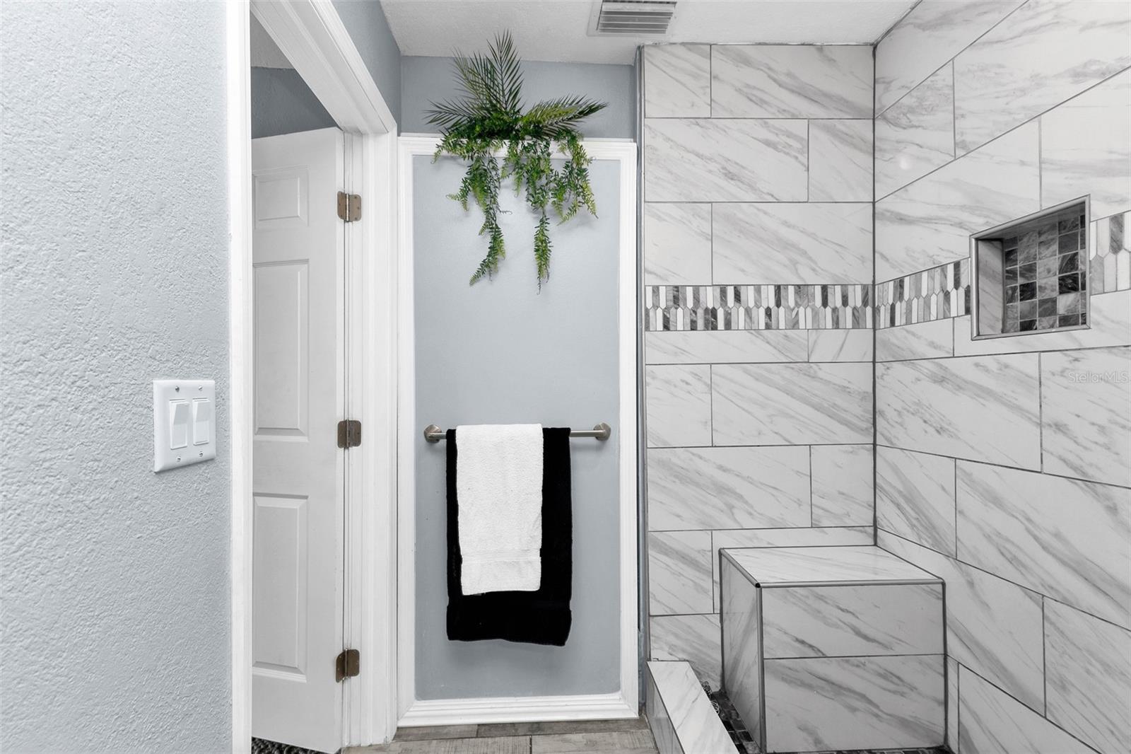 Image 19 of 27 For 119 Glenholm Avenue