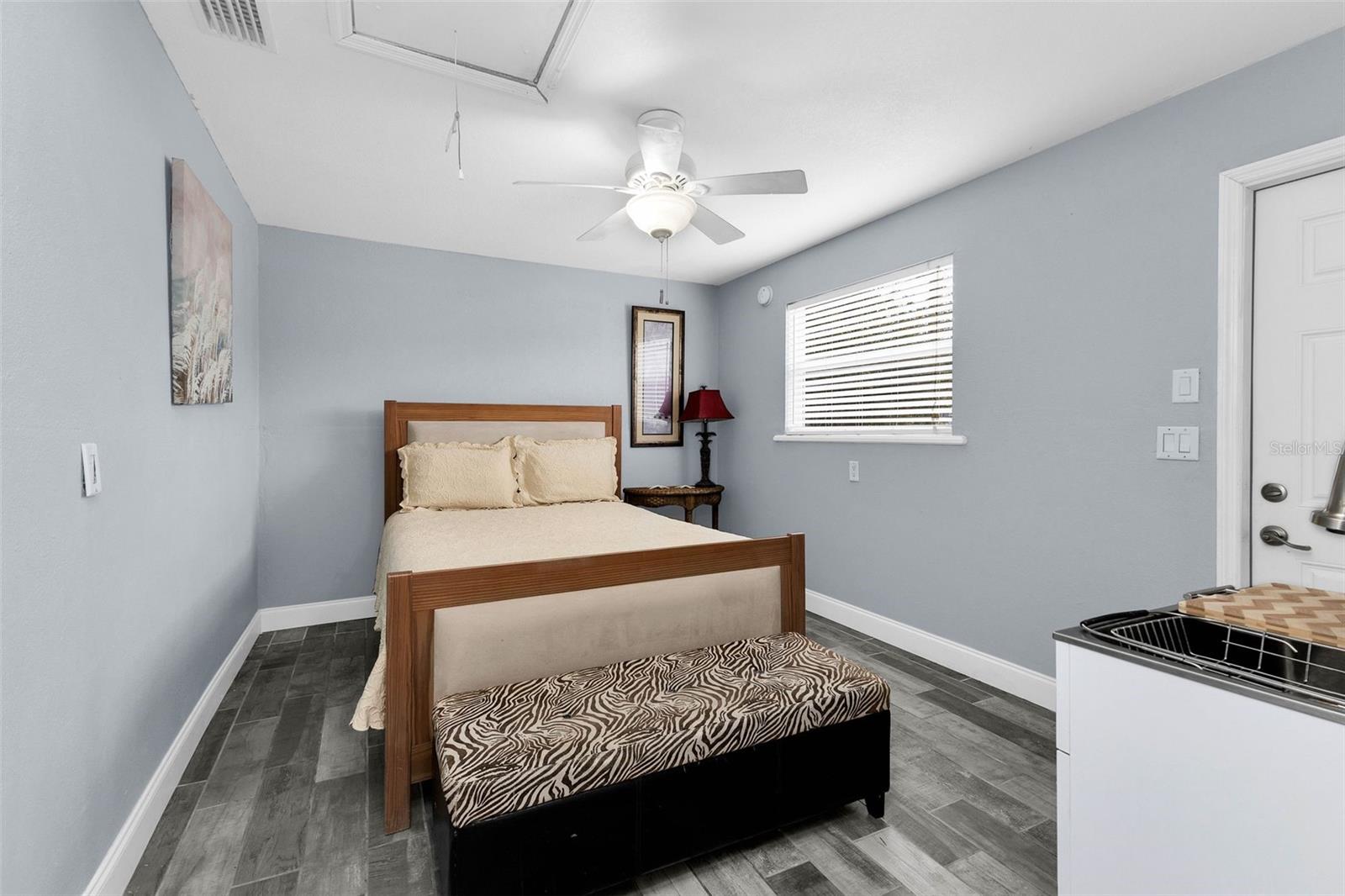 Image 22 of 27 For 119 Glenholm Avenue